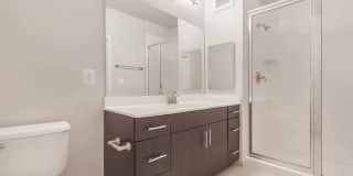 Radiant Fairfax Ridge Apartments Gallery 15
