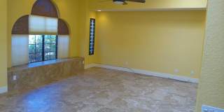 Charming Golf Course Condo for Rent – Residential Estates Gallery 7