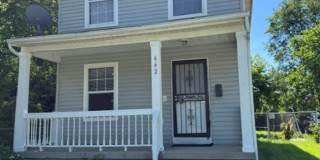 Charming 3-Bedroom Property in Prime Location Charming 3-Bedroom Property in Prime Location Gallery 1