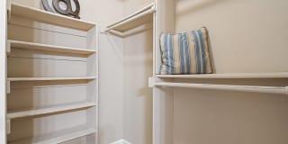 Runaway Bay Apartments Gallery 11