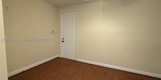1333 SW 4th Ct Gallery 10