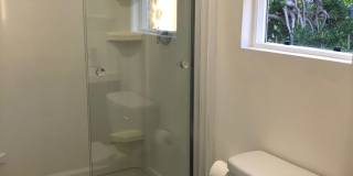 Tarzana- High End Compact Side House Studio Gallery 12