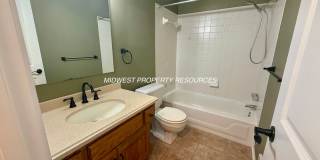 Spacious 3 Bed, 2.5 Bath Home with Finished Basement & Fenced Yard. Gallery 12