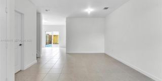 11925 NW 46th St Gallery 5