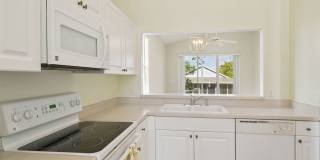 Available Now! 2/2 55+ Gated Community! Gallery 8