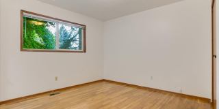 Charming 3 bedroom 3 bathroom house in Tigard! Gallery 16