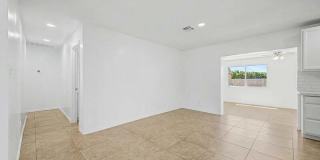 2601 E DAHLIA Drive Gallery 12