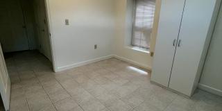 Prime location 2 Bedroom 1 Bath with Den Downtown Gallery 5