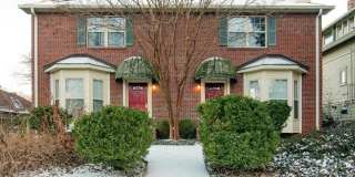 Beautiful 2BR/1.5BA home in a prime location within walking distance to West End and Vanderbilt University. Gallery 1