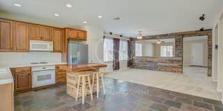 Plumas Lake Rental, Huge Living Room Plumas Lake Rental, Huge Living Room Gallery 14