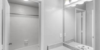 Midwood Gardens Apartments Gallery 18