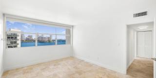 1420 Brickell Bay Dr Gallery 27
