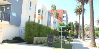 Modern Home in Hollywood with 2-Bedrooms, 3 Baths, 2-Car Attached Garage, and Private Rooftop Deck Gallery 1