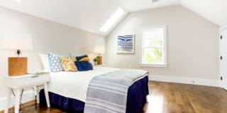 10 Brook Street - 1 Gallery 12