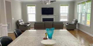 Room in 4 Bedroom Home at Grande Chateau Ln Gallery 3