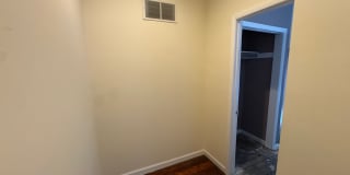 167 Front Street Gallery 29