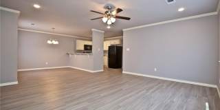 4 Bed 4.5 Bath Townhouse just mins away from the University! Gallery 15