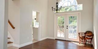 Beautiful 4Br/2.5Ba Home With Private Yard In Shadowridge!! Gallery 11