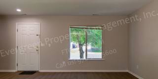 Fantastic 4 bedroom, 2 bathroom home in great location! Gallery 19
