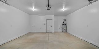 Newly Built 4 Bedroom Townhome! Gallery 21