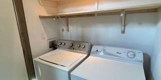 Gorgeous Condo minutes from The Pearl Gallery 16