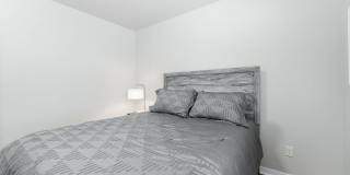 FURNISHED HOUSE! Short or Long Term! Large Newly Renovated Fully Furnished Modern 5 Bedroom Home with 3 Separate Living Rooms! Gallery 15