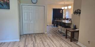 One level living in NorthWest Knoxville Gallery 5