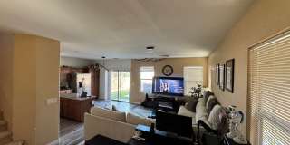 Eco-Friendly 4BR 2.5Bath House in Las Vegas Gallery 6