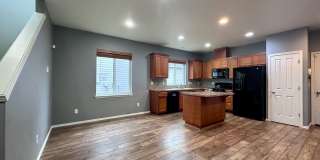 Modern updated 5 BD / 3 BA with Double Car Garage in Oregon City! Modern updated 5 BD / 3 BA with Double Car Garage in Oregon City! Gallery 12