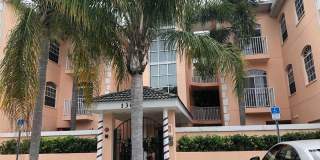 3BR/2BA/1CG Seasonal Rental in Courtyards of Gondola Park Gallery 1