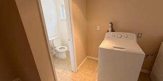7104 ADELPHI RD Gallery 28