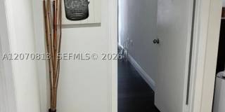 4060 N Hills Dr Gallery 14