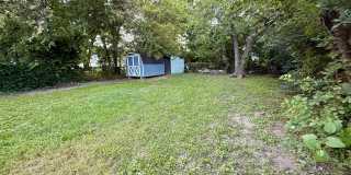 3 bed house in Church Hill! Enjoy big yard, great location, hardwoods, central Ac, and laundry! Gallery 22