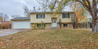 Beautiful 4 Bedroom Split-Level Home – Large Lot in West Fort Collins Gallery 3