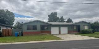 1382 Bancroft Ave Gallery 1