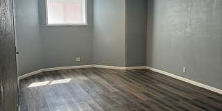 501 West Columbia Terrace Gallery 1