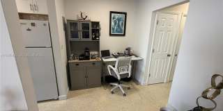 3055 SW 1st Ave Gallery 4