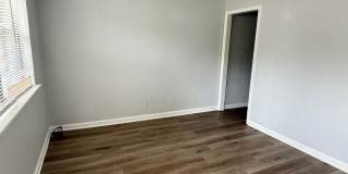 1502 Chapel Hill Road - B Gallery 16