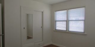 1456 E Elm Street Gallery 17