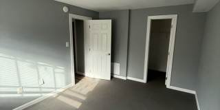Beautiful 2 Bedroom 1 Bath Condo Conveniently Located Gallery 14