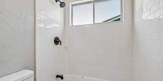 Charming 3 Bedroom Home with Spacious Backyard Gallery 26