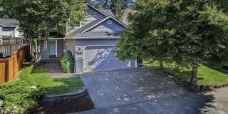 Spacious Hillsboro 3 Bedroom Home with Vaulted Ceilings, Office, Open Kitchen & 2-Car Garage Spacious Hillsboro 3 Bedroom Home with Vaulted Ceilings, Office, Open Kitchen & 2-Car Garage Gallery 1
