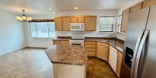 Move-In Ready Ranch in Wellington with Fresh Updates Gallery 16
