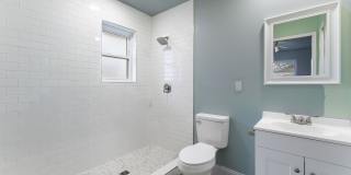Great Location near Walmart Campus Gallery 17