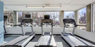 1000 Grant Gallery 21