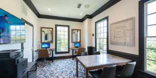 Fairfax Square Gallery 18