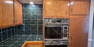 A Fabulous 3 Bedroom Townhome Centrally located. Gallery 15