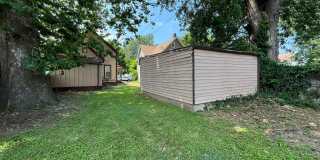 Madison/W.95th neighborhood : 3 bedroom/1 bath single family house available NOW. Gallery 8