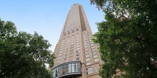 800 N MICHIGAN Avenue Gallery 1