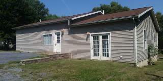Pet Friendly Single Family Home Gallery 1